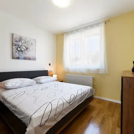 Precko7New Apartment Zagreb Exterior photo